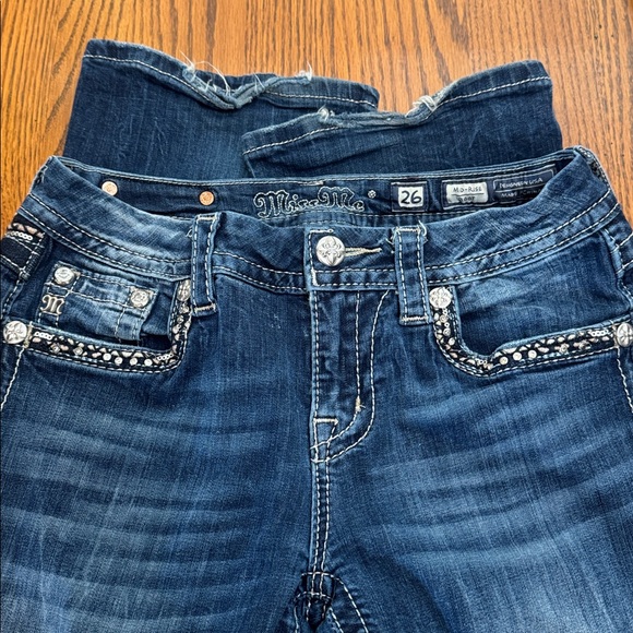 Miss Me Mid-Rise Boot Cut Jeans, 26x35 - Picture 8 of 10